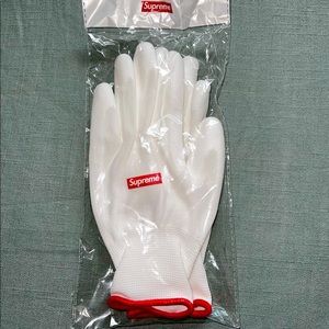 Supreme Rubber Gloves